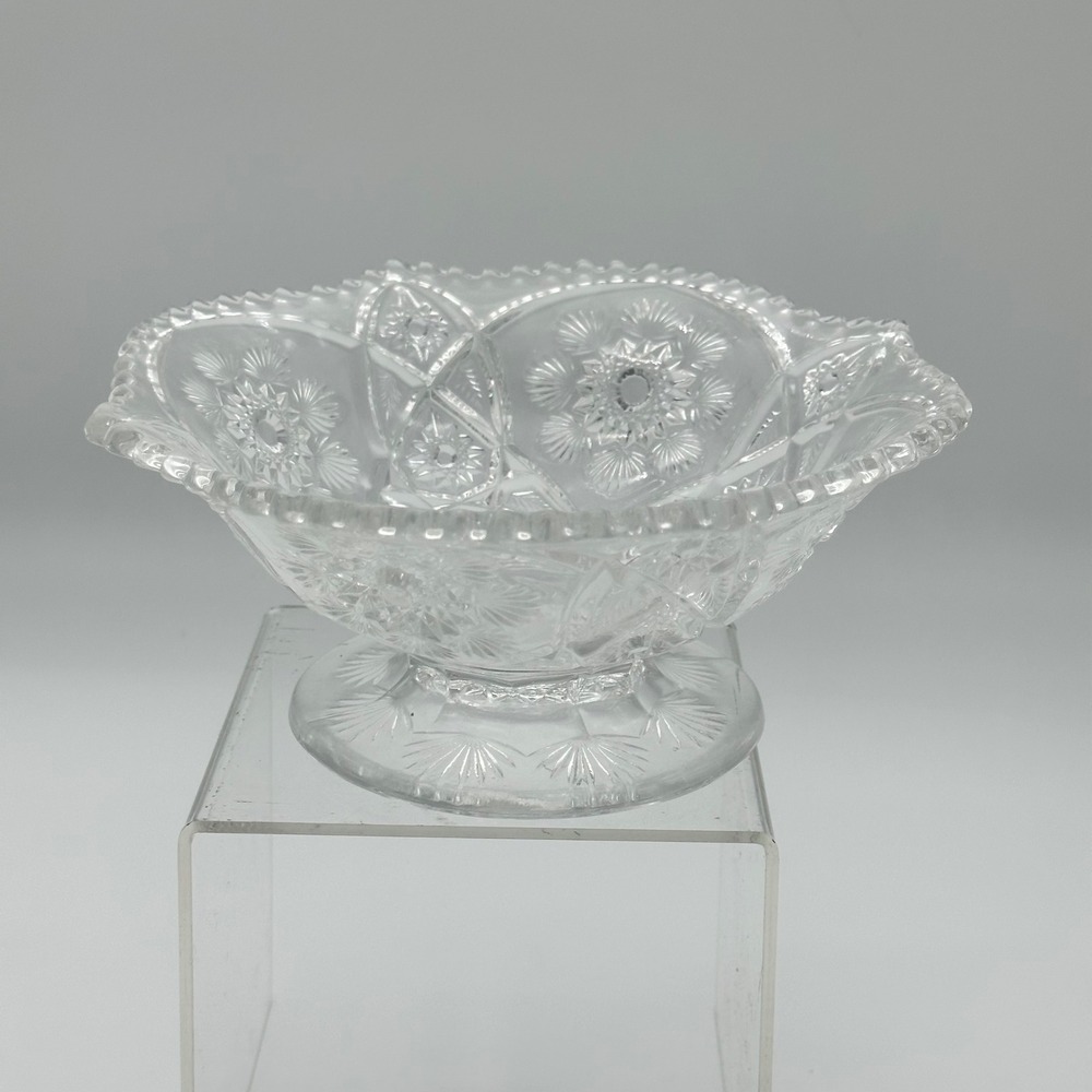 Vintage EAPG Pinwheel Starburst Scalloped Pedestal Bowl Footed Candy Dish Clear
